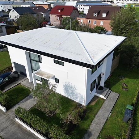 Keflavik Apartments 101 Екстер'єр фото